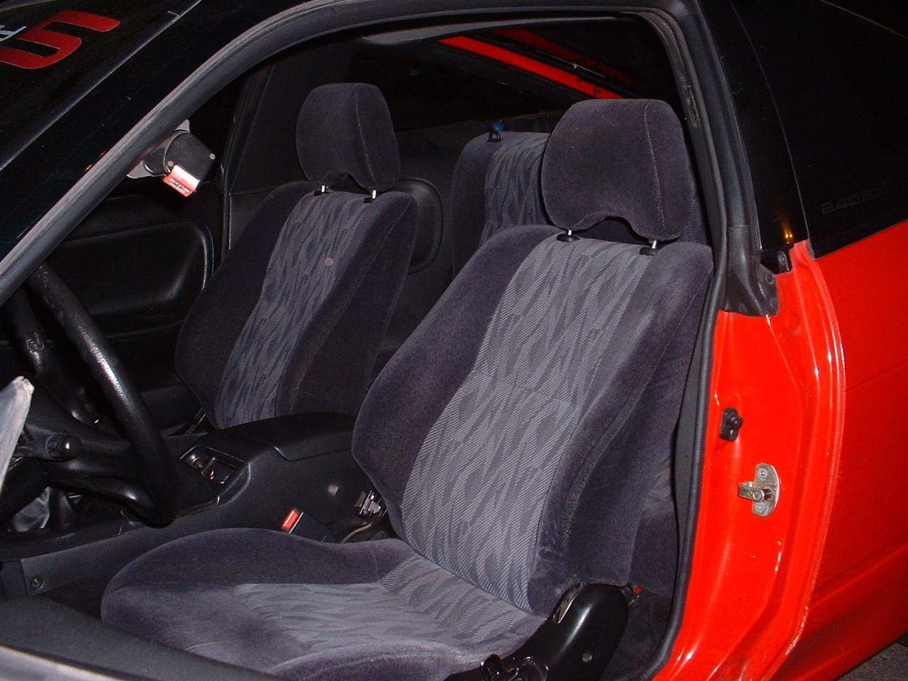 interiordriversfrontrearii.jpg