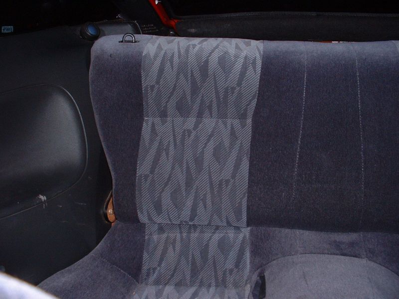 rearseatgap.jpg